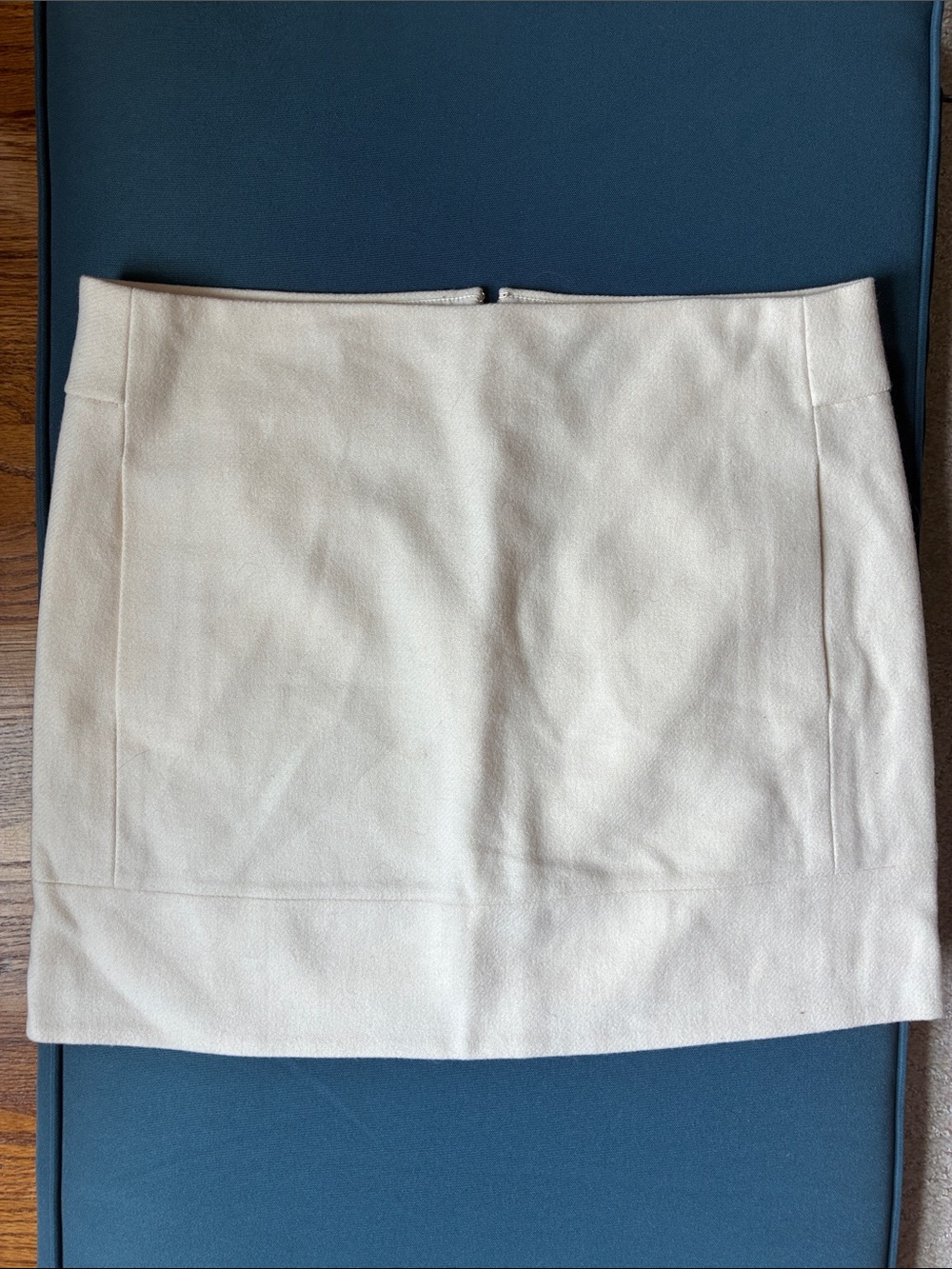 JCrew White Wool skirt WITH POCKETS!